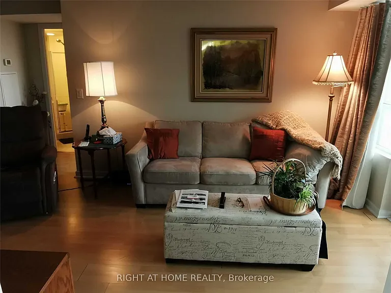 1235 Bayly St #512 — Photo 6