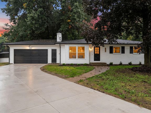 2nd image of 964 Needham Ct NW