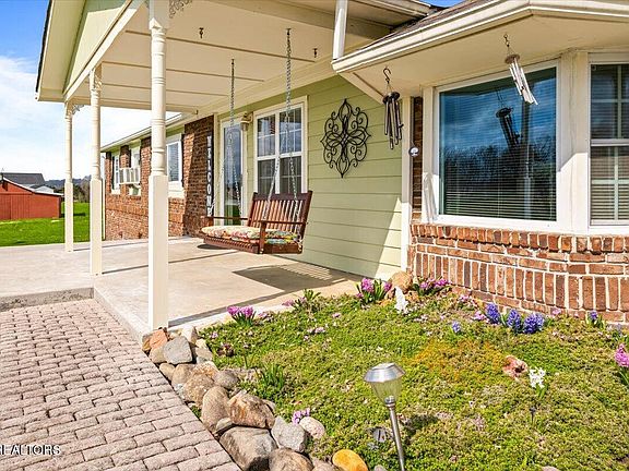 3rd image of 9137 E Emory Rd