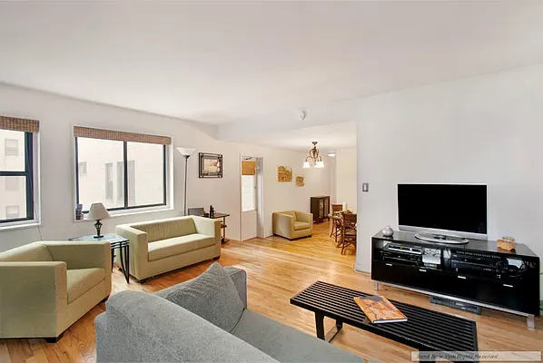 Sold by Bond New York | media 9