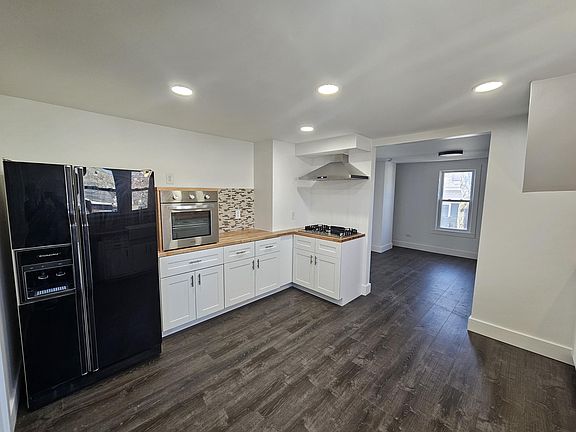 5th image of 218 Fogarty St
