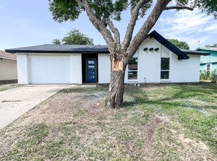 306 Glendale Dr, Grand Prairie, TX 75052
