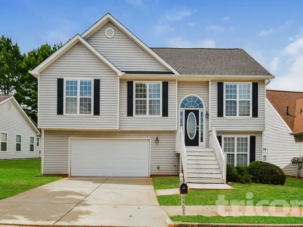 6467 Gina Agha Cir, Lithonia, GA 30038
