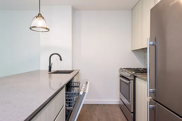 Rented by Nooklyn NYC LLC | media 13