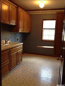 5th image of 4131 Saint Andrews Dr