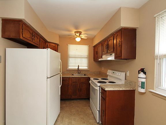 2nd image of 14A Canton Dr Space 51