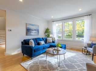 6 Caldon Path, Newton, MA 02459