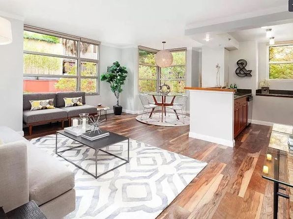 1800 Washington St APT 211