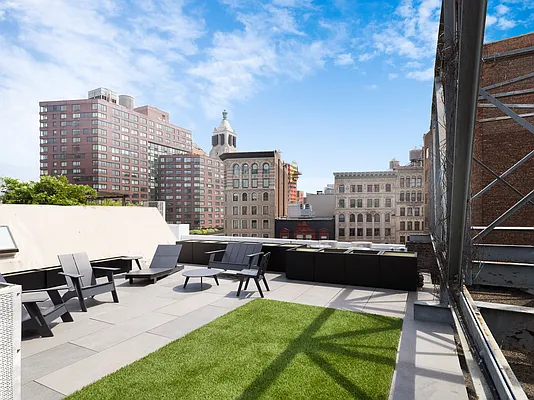 Sold by Christie's International Real Estate Group, LLC | media 11