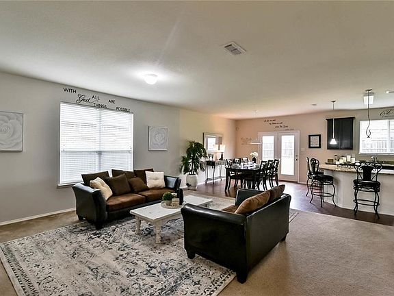 4th image of 7106 Pikes Peak Way