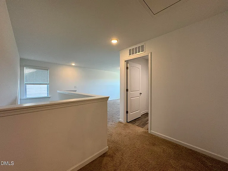 913 Briar Gate Dr — Photo 24
