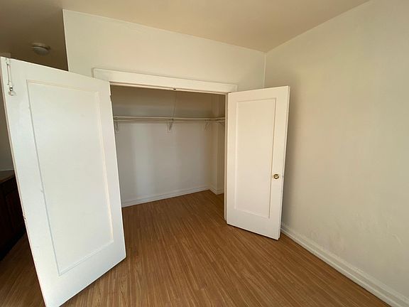 3rd image of 5129 S Harper Ave #6C