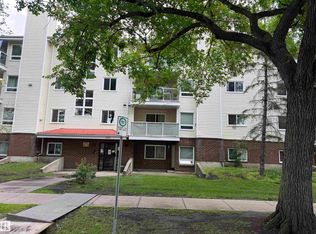Savills The, Edmonton, AB T5G 2B6
