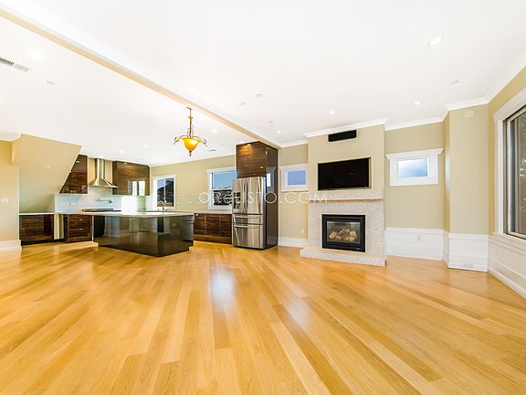 2nd image of 1297 Dolores St