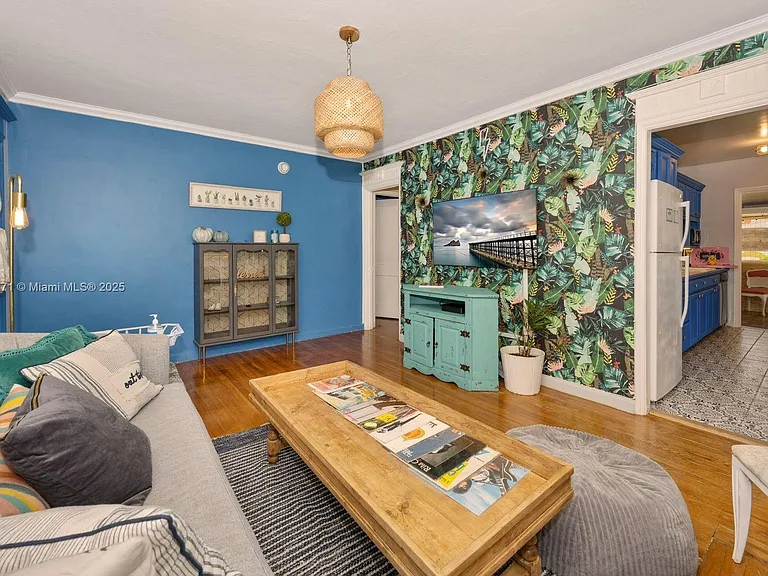1701 Fletcher St — Photo 3