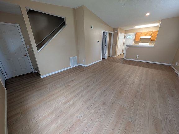 2nd image of 5005-5007 Geyser Blvd