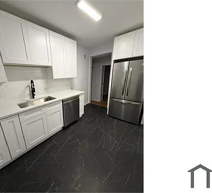 6825 S Crandon Ave #3 — Photo 4