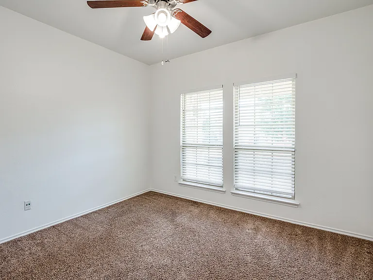 112 Mount Olive Ave — Photo 11