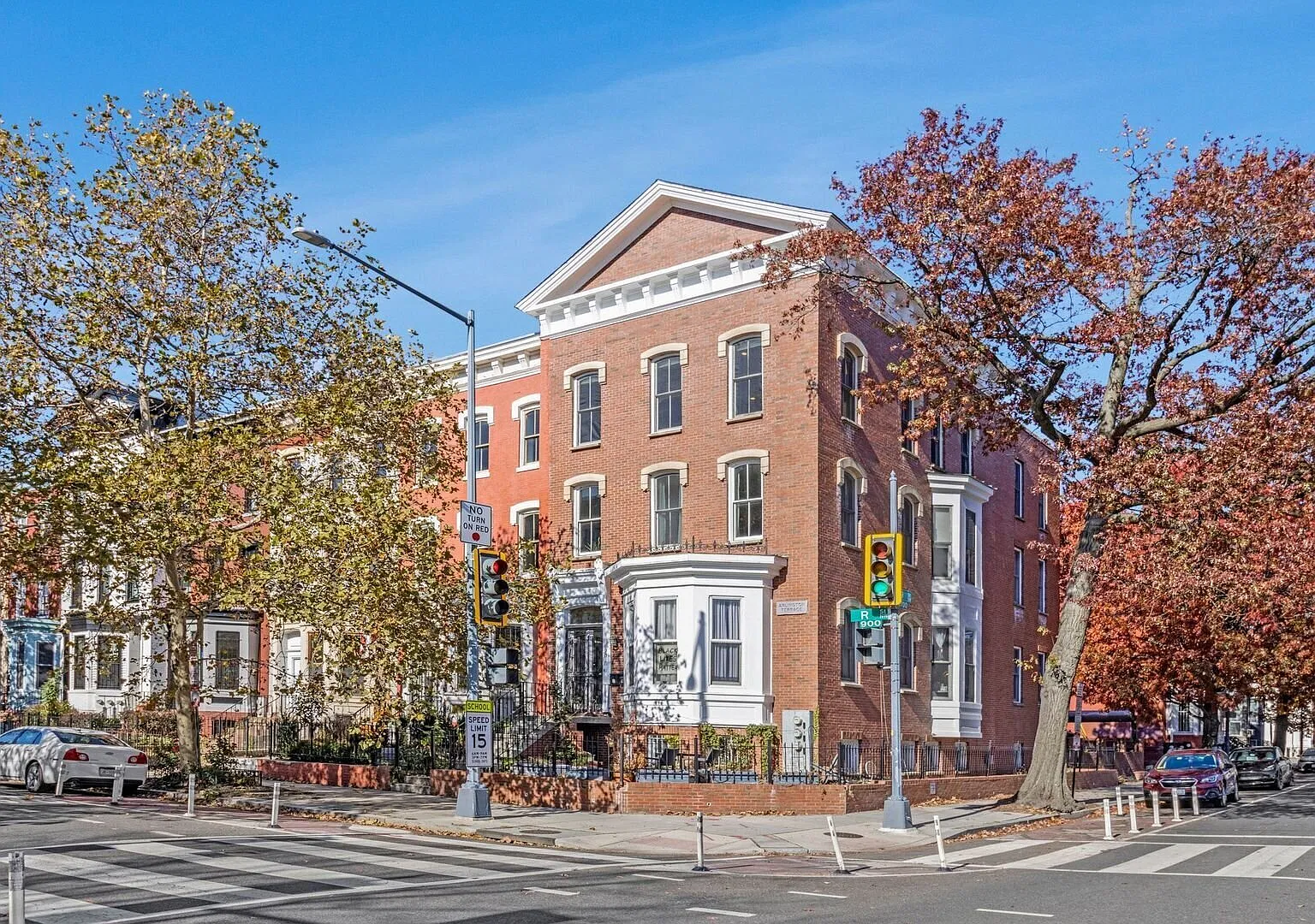 Sun-Drenched 2BR Shaw Condo with Stunning Windows & Modern Kitchen — Photo 1