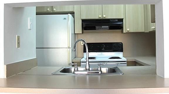 5th image of 9688 Fontainebleau Blvd APT 103