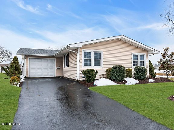 2nd image of 1 Masters Road