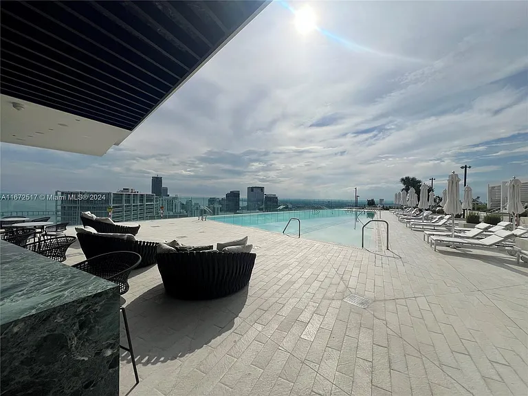 300 S Biscayne Blvd #806E — Photo 36