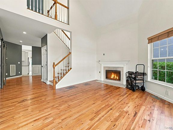 5th image of 41 Sunflower Ridge Road