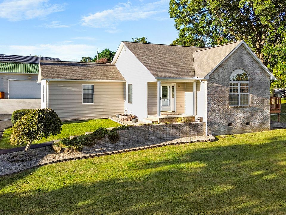 1st image of 5549 Buckingham Dr