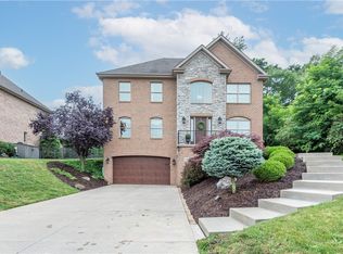 1100 Surrey Woods Rd, Bethel Park, PA 15102