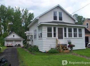 207 Garden City Dr, Syracuse, NY 13211