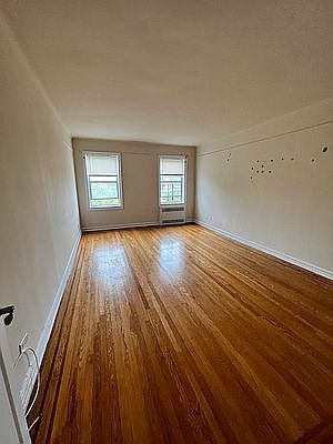 3rd image of 84-37 118th St #J5