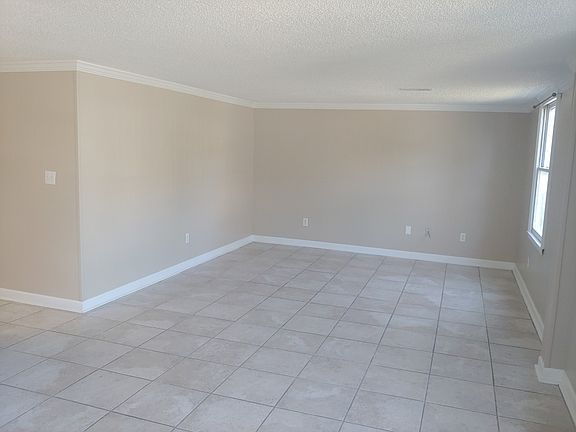 2nd image of 705 22nd Ave S Unit A-1