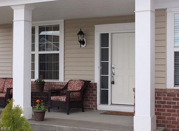 2nd image of 680 Shannon Pl