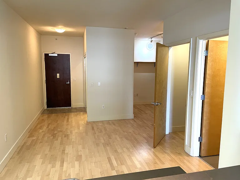 1630 California Street — Photo 25