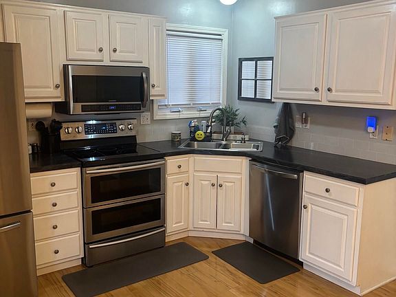 5th image of 3601 SW Glendale Dr