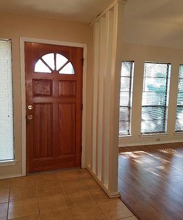3rd image of 5110 Timber Gale St