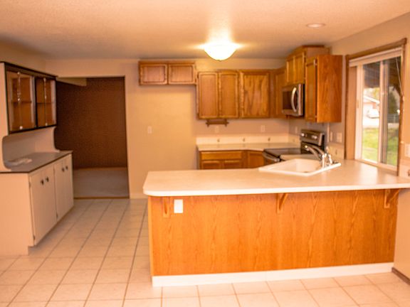 4th image of 1716 Foxtail Cir