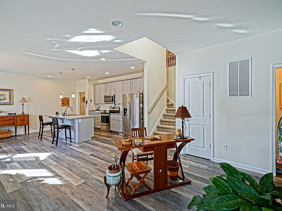4th image of 34842 Picnic Basket Ct Unit 4304D