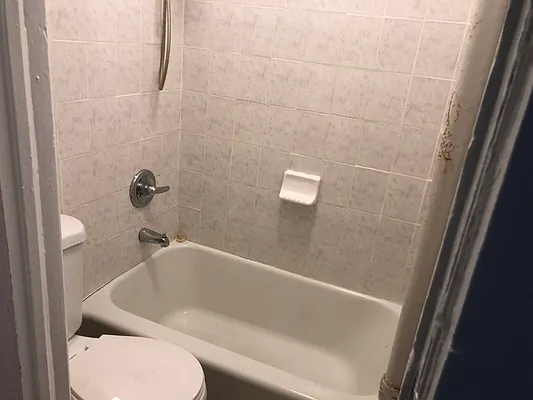 Rented by Space Link Realty | media 5