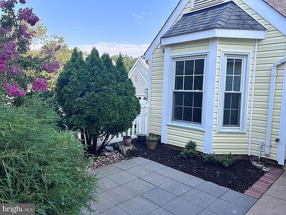 2nd image of 11488 Chelsea Ct