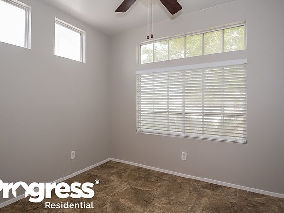 4th image of 6121 Blue Pearl St