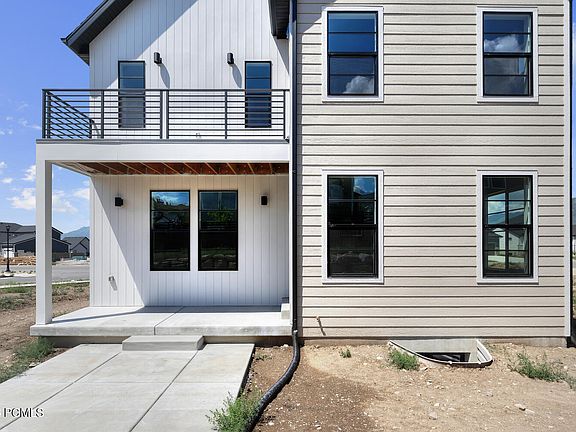5th image of 1822 N Ostler Peak Rd #620