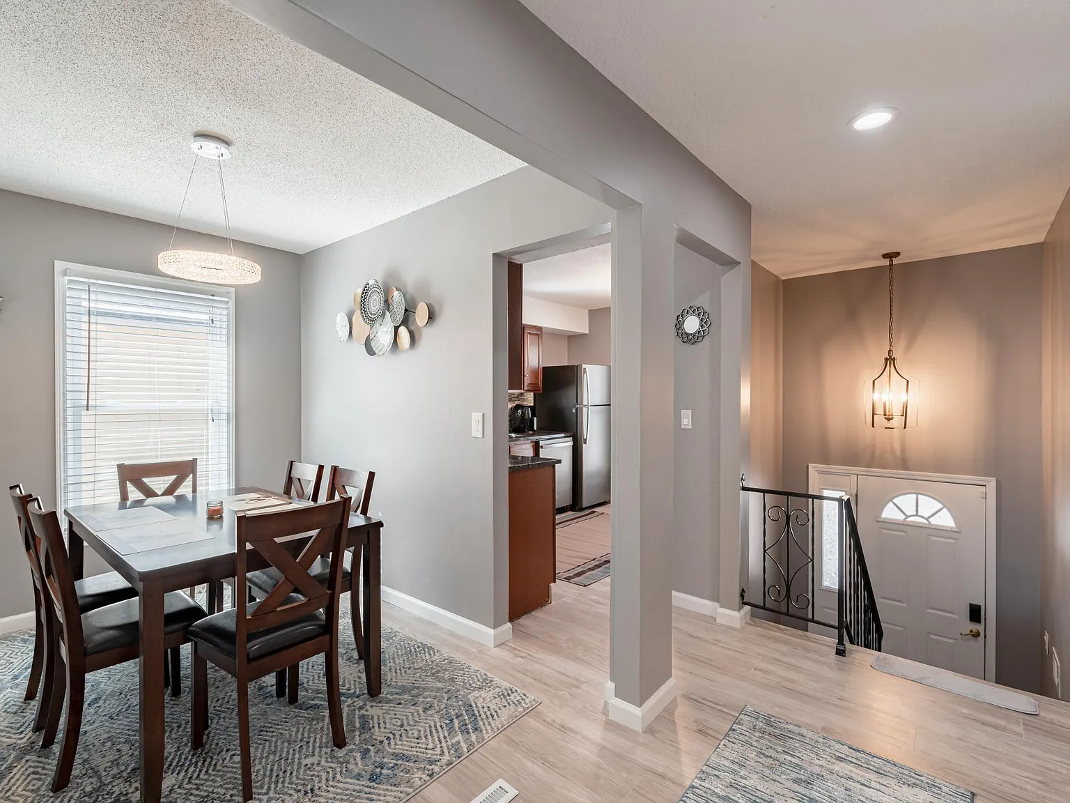 3 bed, 1500 sqft, $2,899 — Photo 3