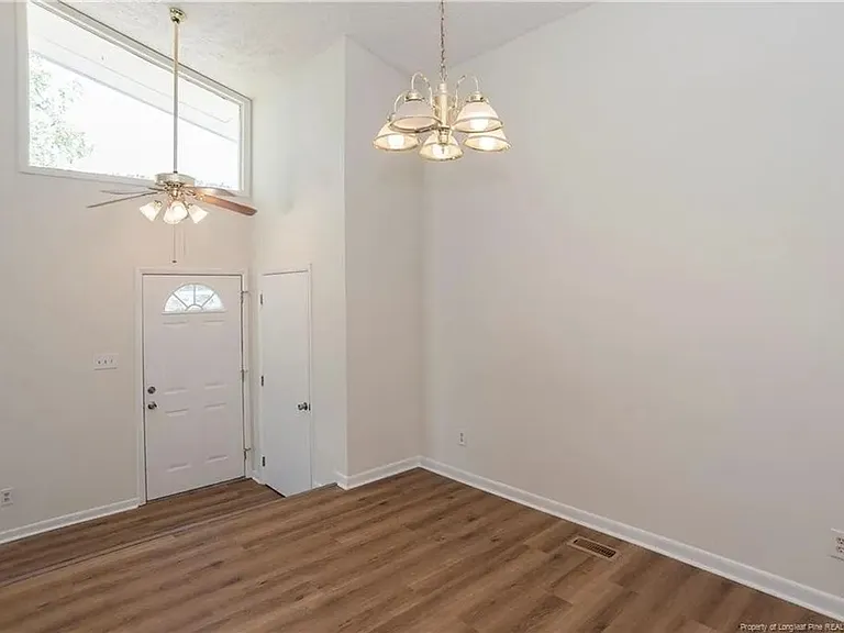 2012 Lakemeadow Dr — Photo 5