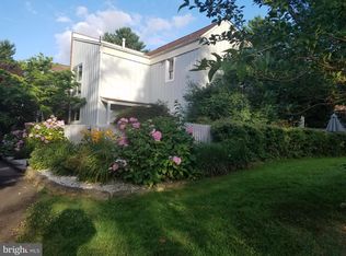 11486 Links Dr, Reston, VA 20190