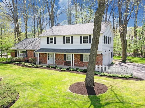 2nd image of 217 Hawthorne Dr
