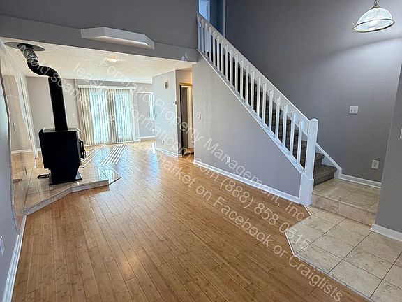3rd image of 17998 E Bellewood Dr