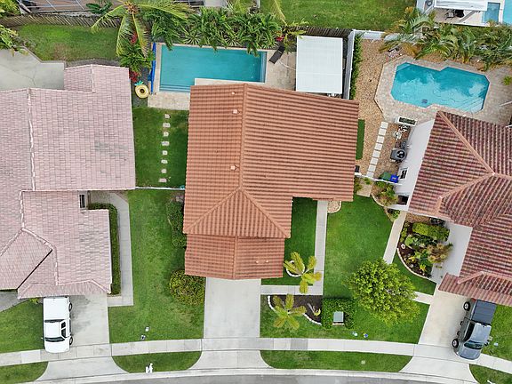 4th image of 18930 NW 10th Terrace
