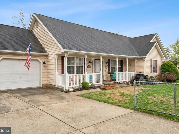 205 Benmere Rd, Glen Burnie, MD 21060