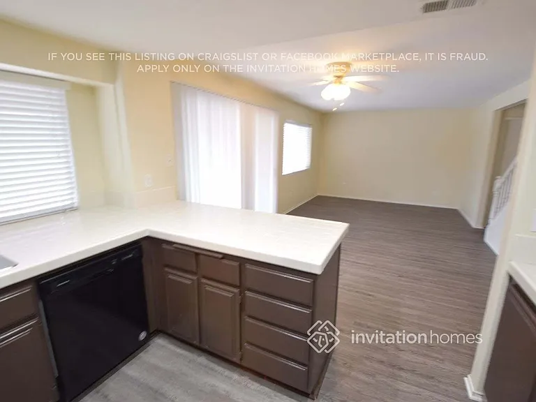 45613 Clubhouse Dr — Photo 7